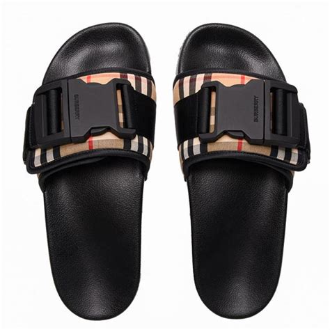 mens burberry sliders
